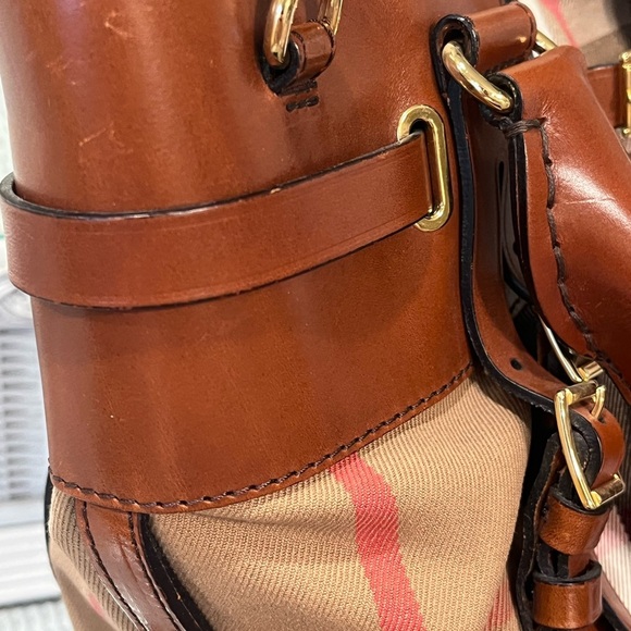 Burberry Bridle Whipstitch Convertible Tote House Check Canvas Medium - Picture 10 of 13